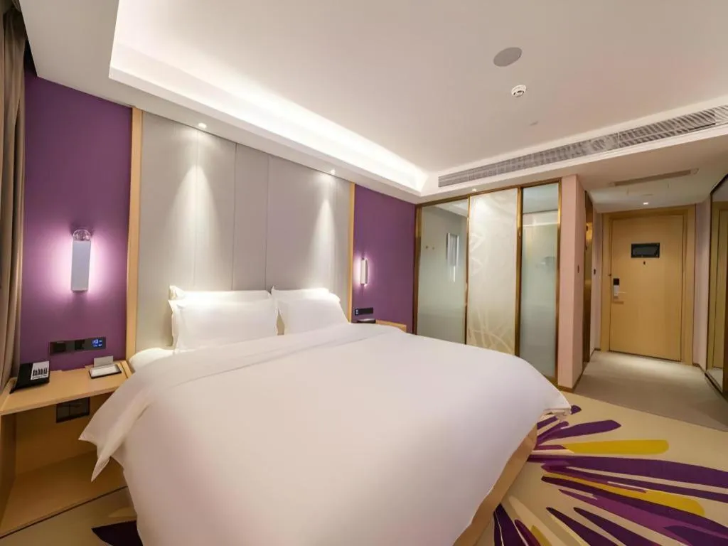 Bed in Lavande Hotel Shenzhen Jingtian Metro Station