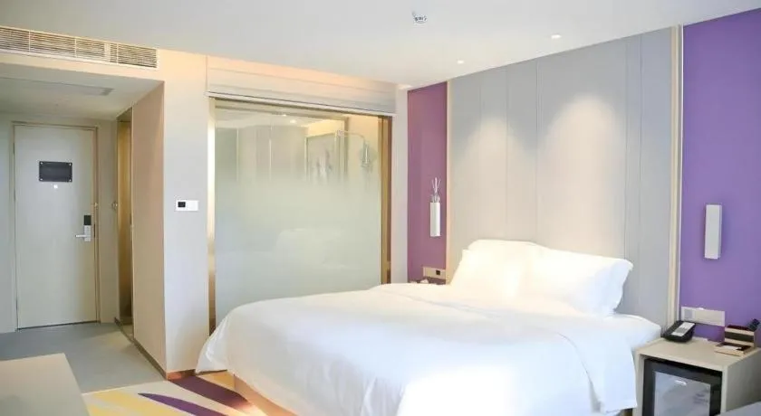 Bed in Lavande Hotel Shenzhen Jingtian Metro Station