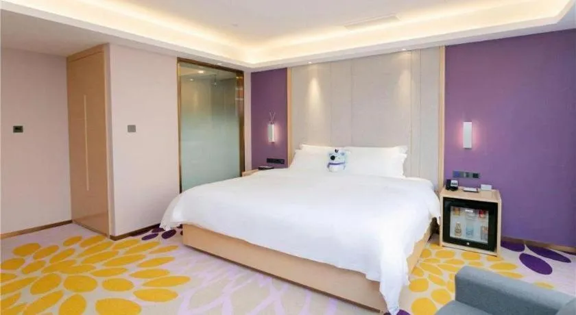 Bed in Lavande Hotel Shenzhen Jingtian Metro Station