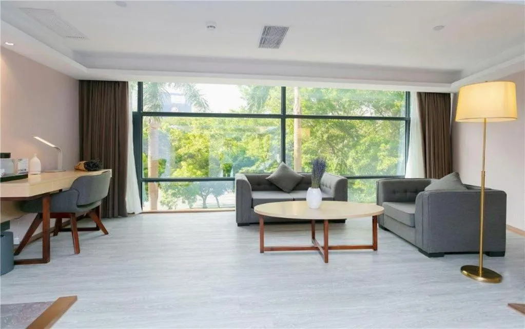 Lavande Hotel Shenzhen Jingtian Metro Station