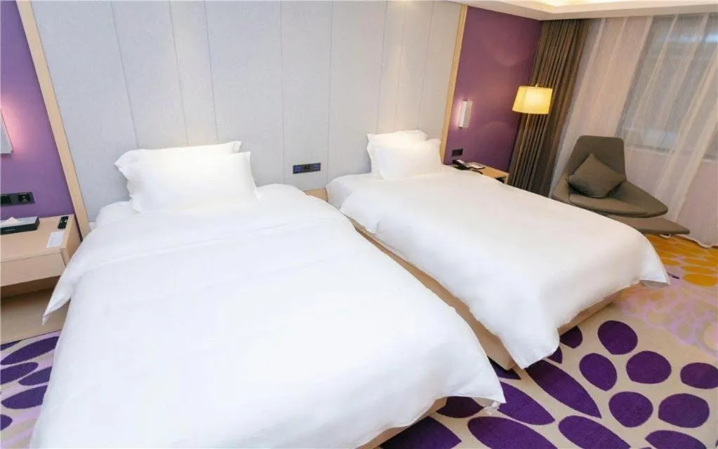 Bed in Lavande Hotel Shenzhen Jingtian Metro Station