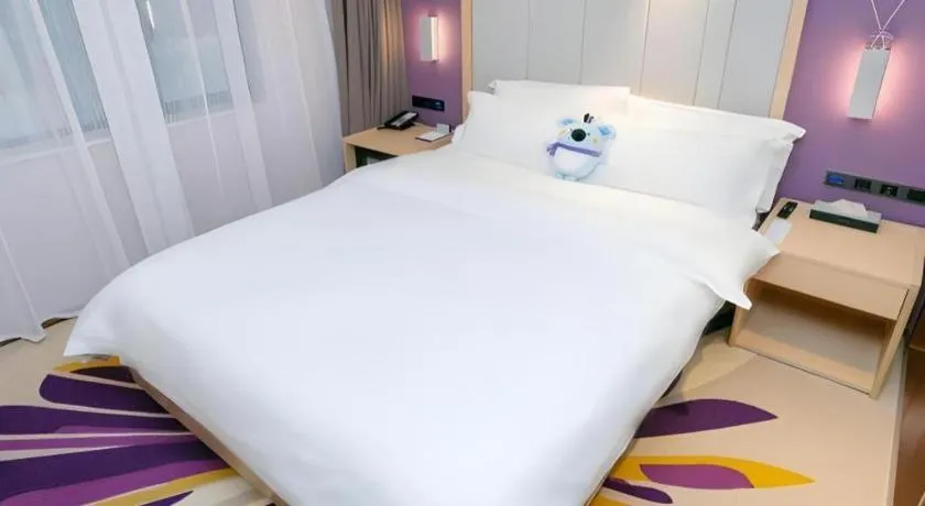 Bed in Lavande Hotel Shenzhen Jingtian Metro Station