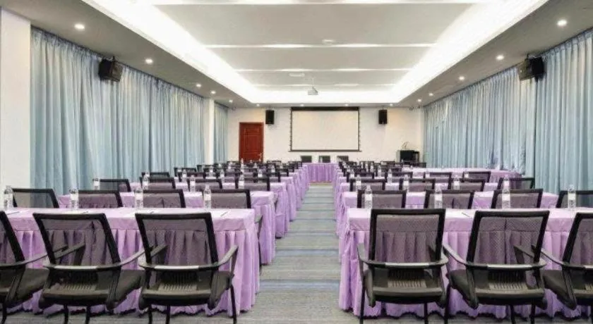 Lavande Hotel Zhongshan Xiaolan Taifeng