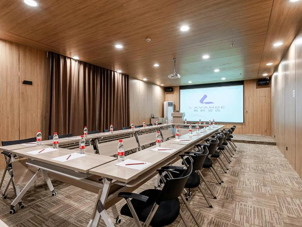 Lavande Hotel Zhongshan Shiqi Daxinxinduhui North Zhongshan Station