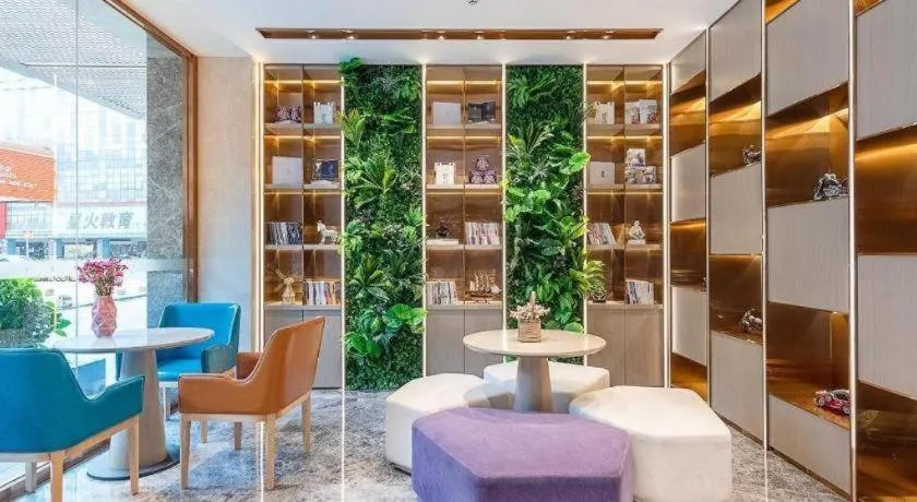 Lavande Hotel Zhongshan Shiqi Daxinxinduhui North Zhongshan Station