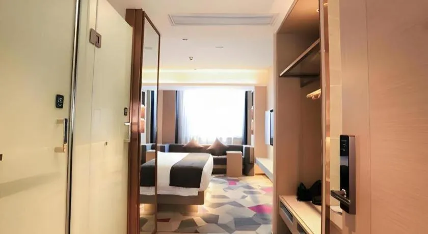 Lavande Hotel Zhongshan Shiqi Daxinxinduhui North Zhongshan Station