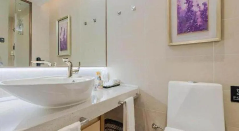 Lavande Hotel Shenzhen Bay Houhai Avenue