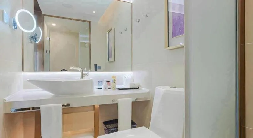 Lavande Hotel Shenzhen Bay Houhai Avenue