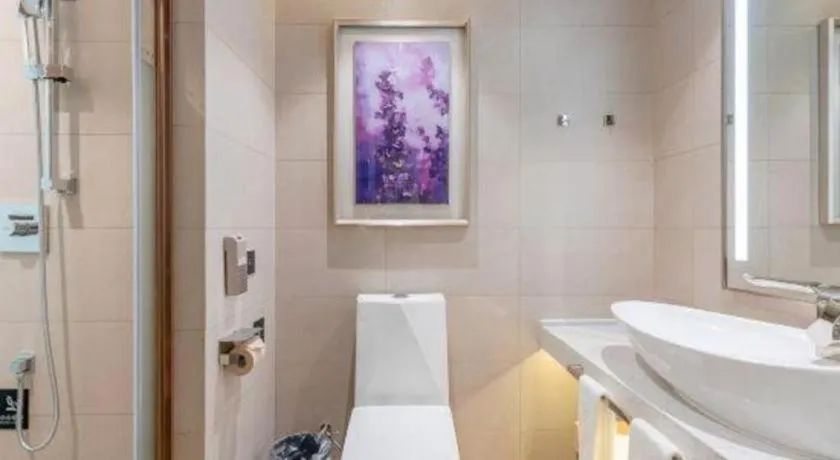 Lavande Hotel Shenzhen Bay Houhai Avenue