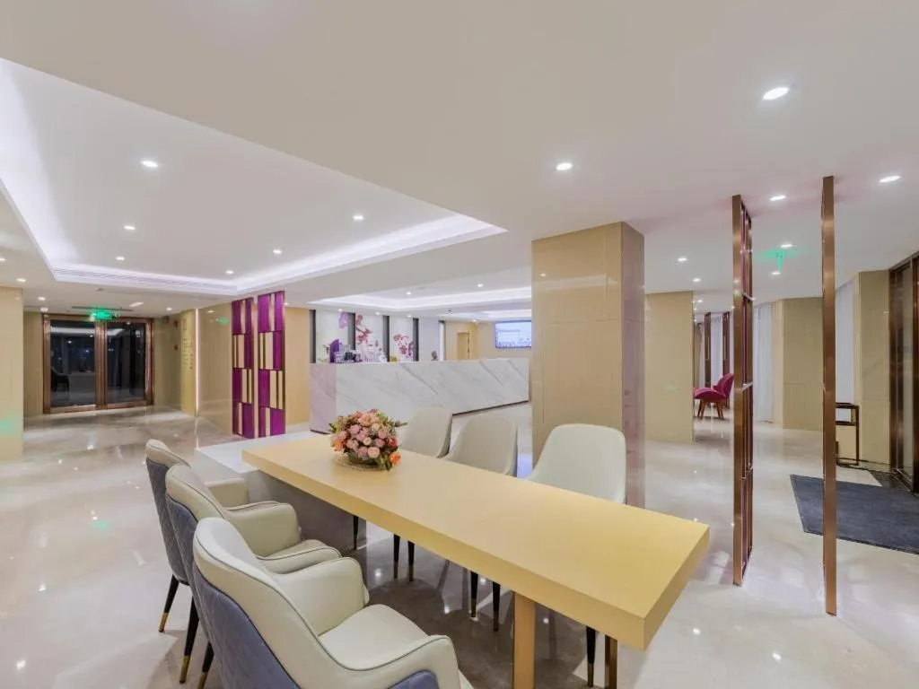 Lavande Hotel Shenzhen Bay Houhai Avenue