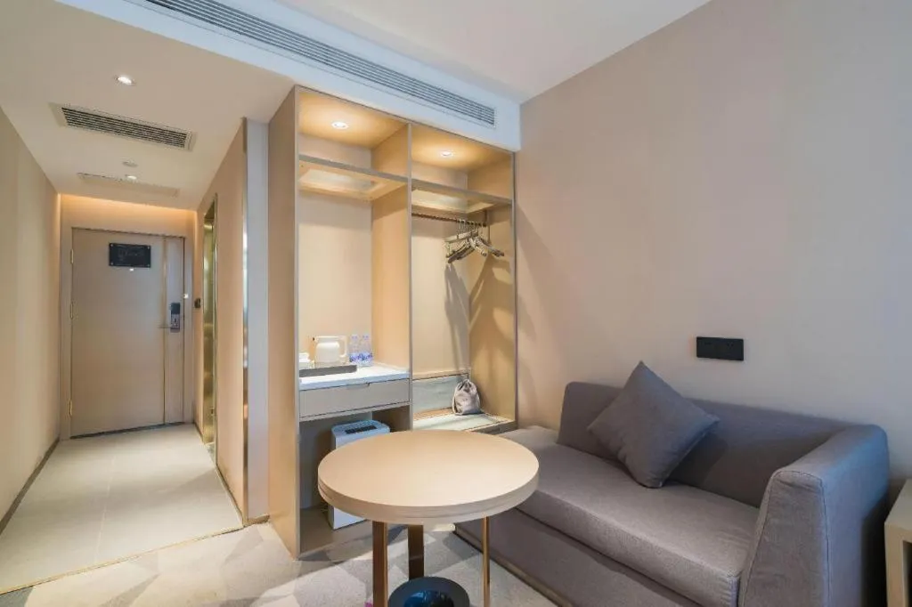 Lavande Hotel Beijing Industry University Metro Station