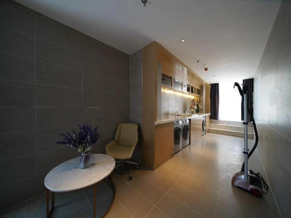 Lavande Hotel Anshan City Center