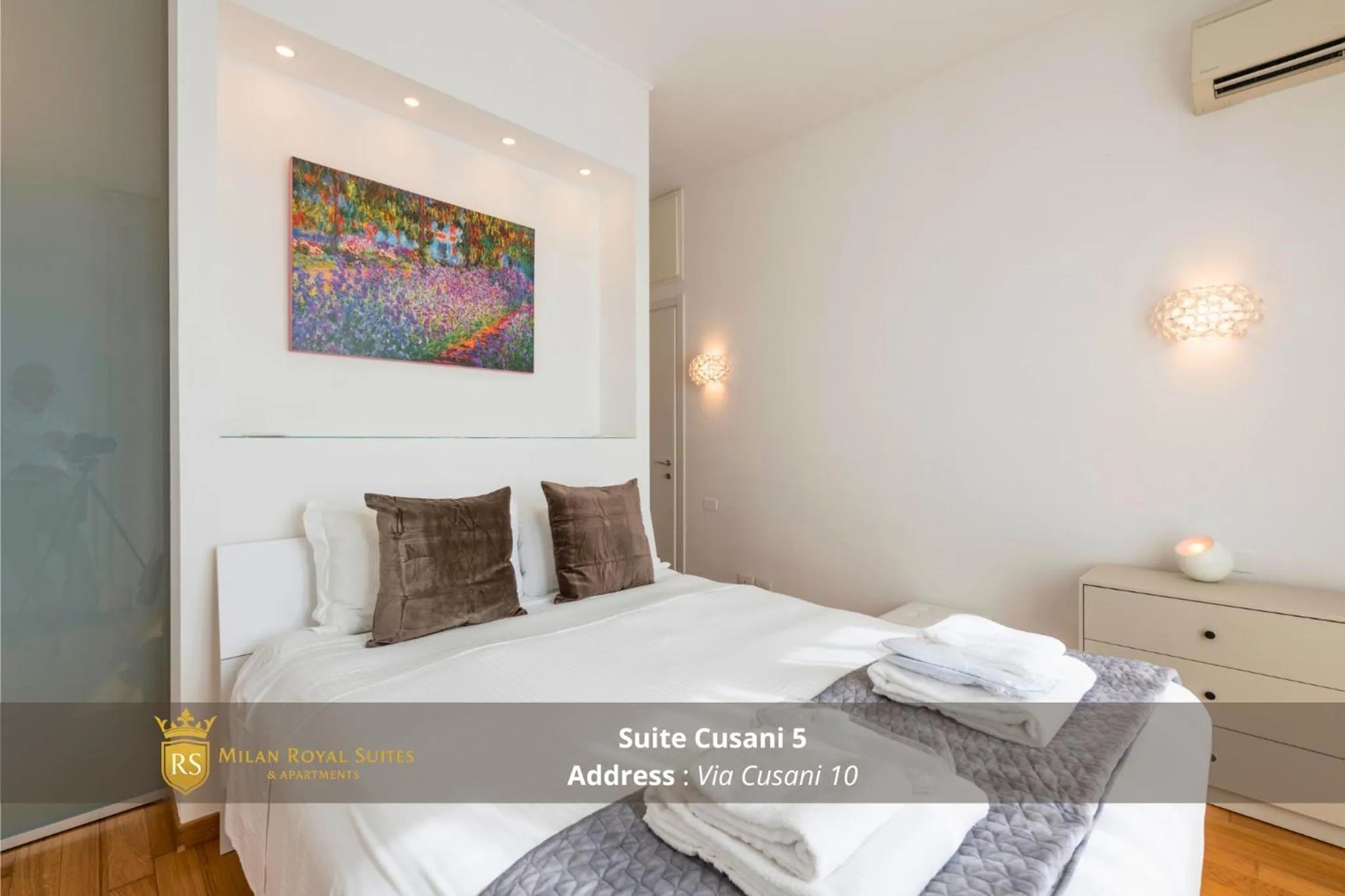 Bedroom, Bed in Milan Royal Suites - Centro Brera