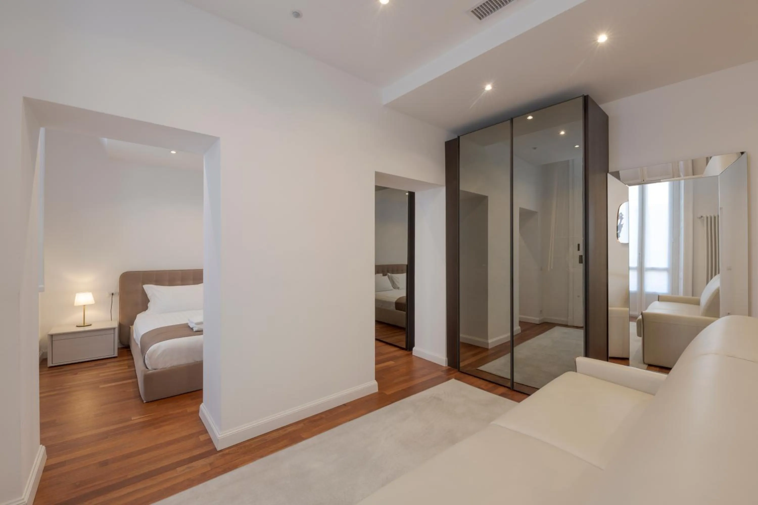 Bed in Milan Royal Suites - Centro Brera