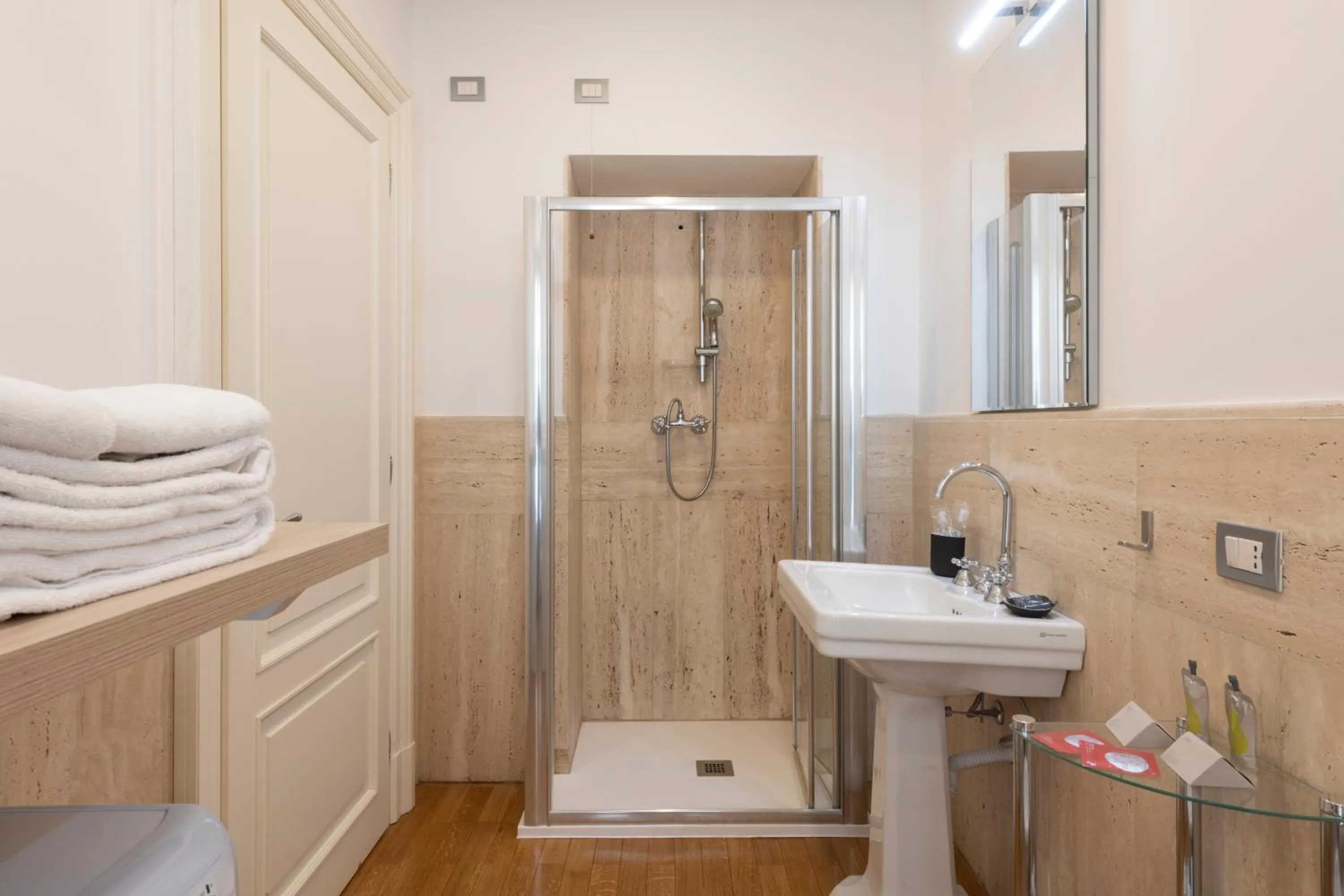 Bathroom in Milan Royal Suites - Centro Brera