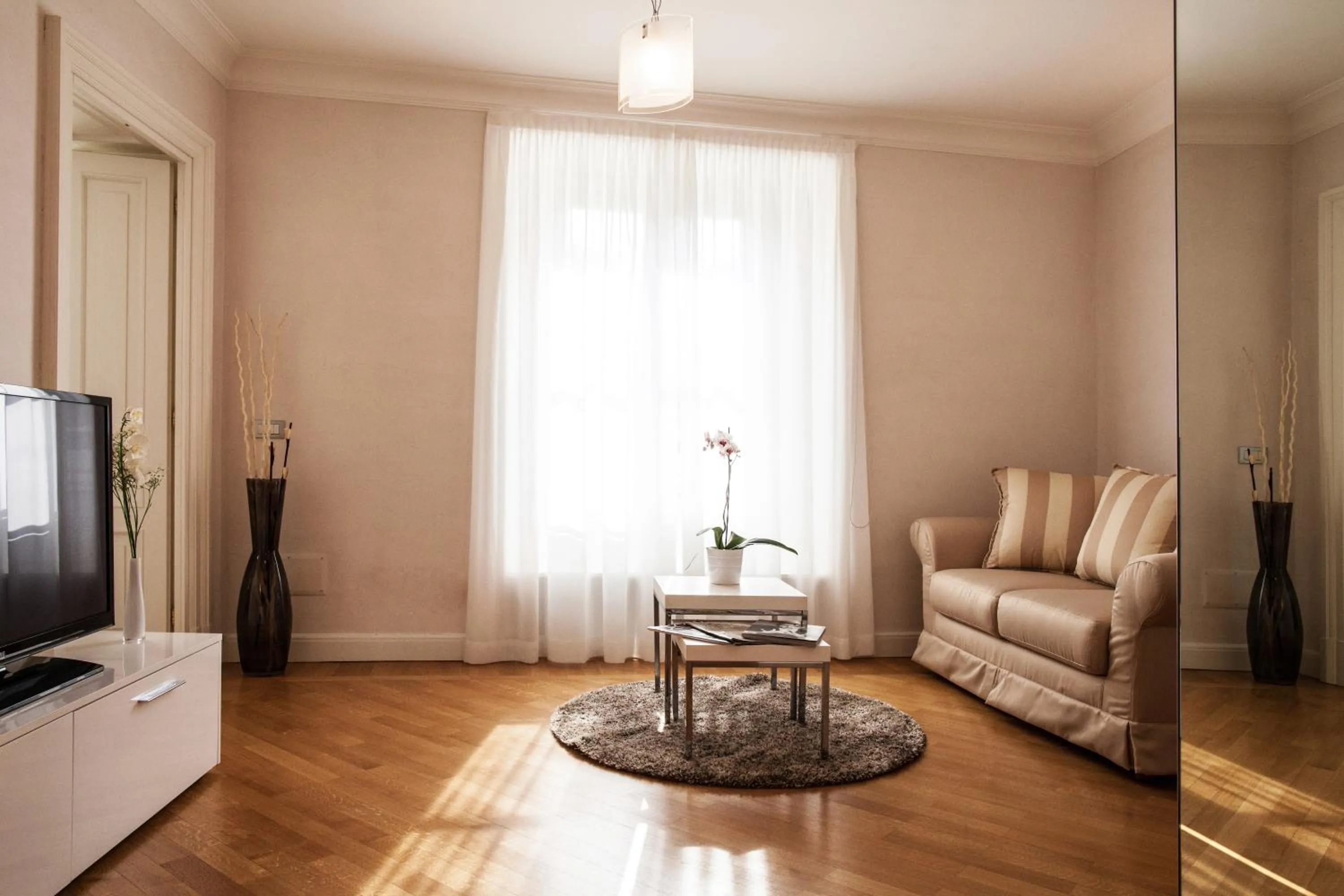Living room in Milan Royal Suites - Centro Brera