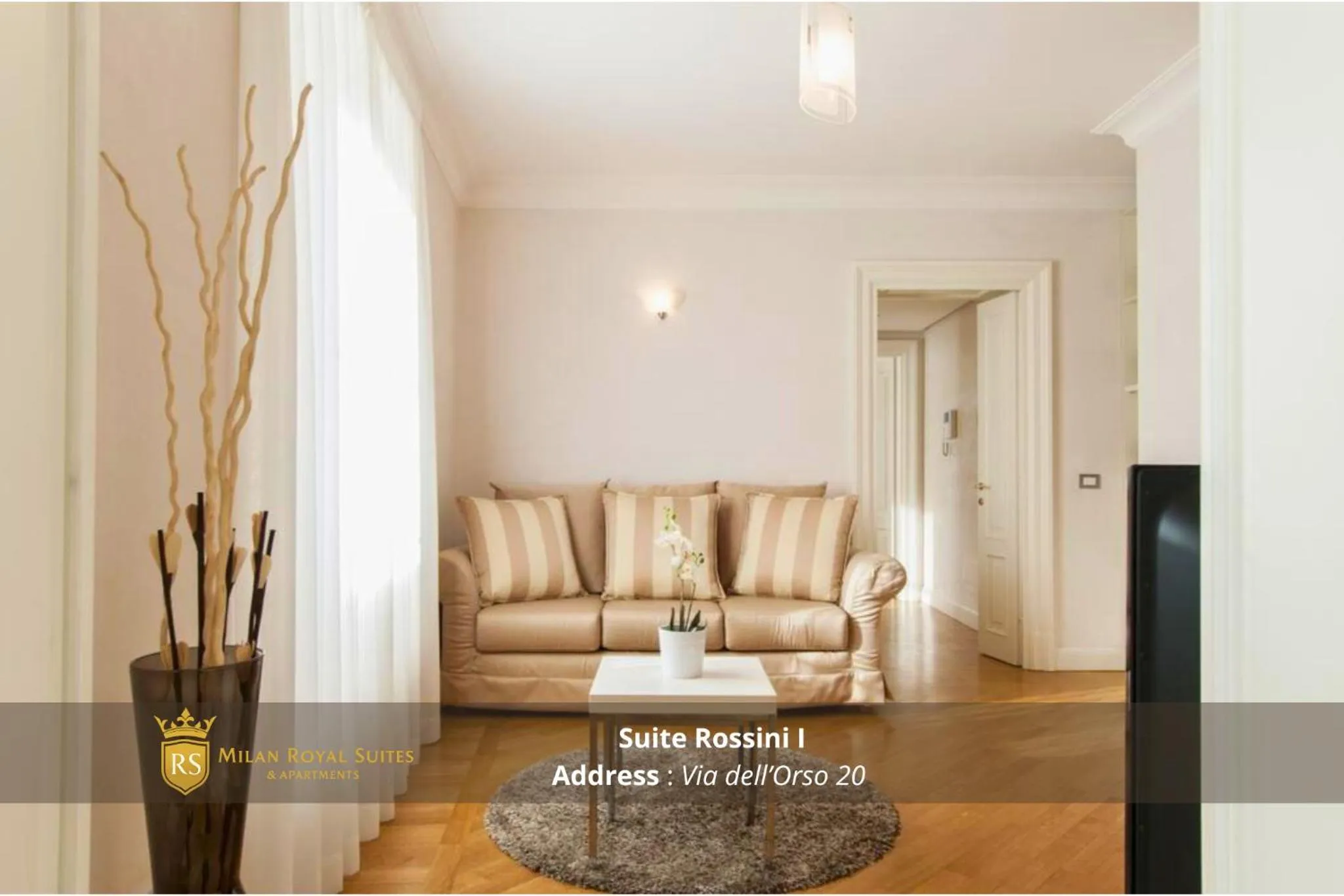 Communal lounge/ TV room in Milan Royal Suites - Centro Brera