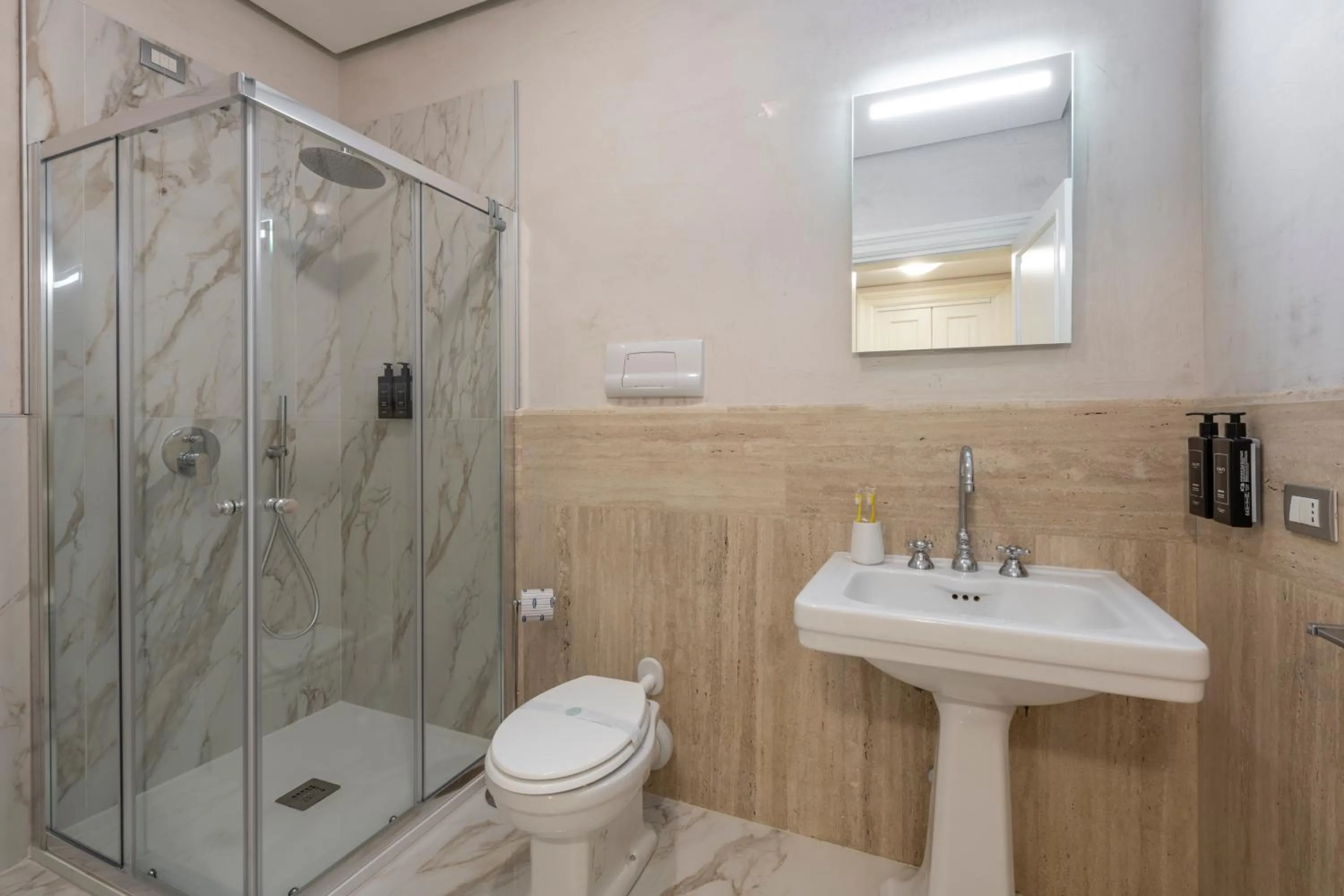 Bathroom in Milan Royal Suites - Centro Brera