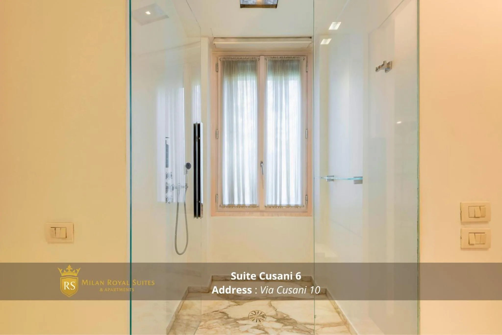 Shower in Milan Royal Suites - Centro Brera