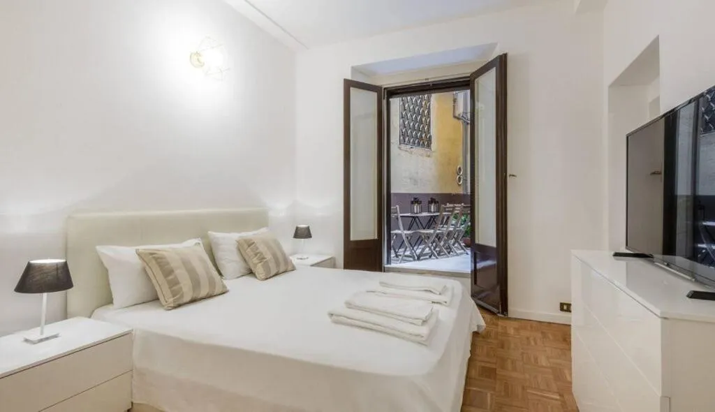 Bed in Milan Royal Suites - Centro Brera