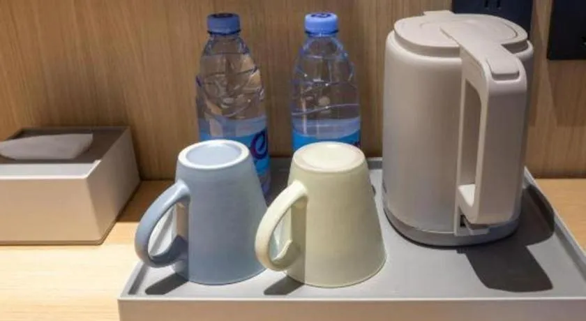 Super 8 Hotel Beijing South Railway Station Majiabao Metro Station