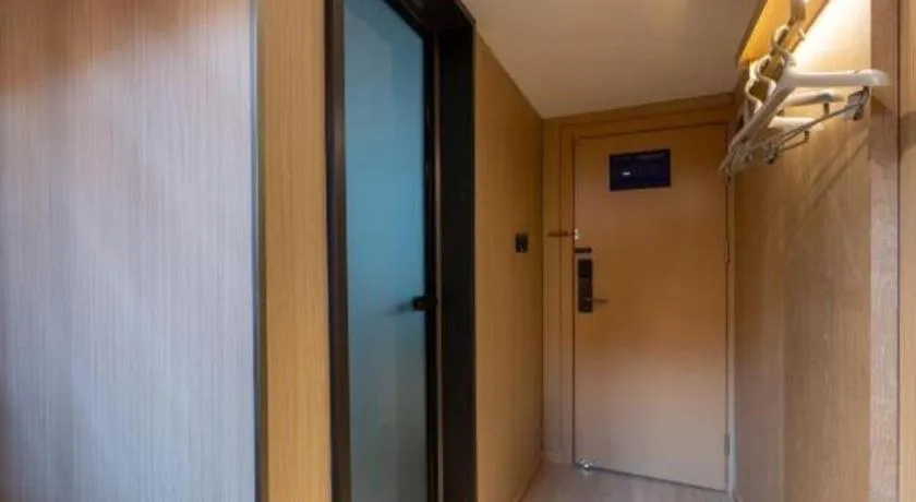 Super 8 Hotel Beijing South Railway Station Majiabao Metro Station