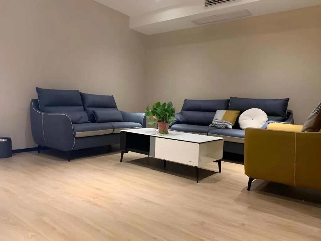 Green Tree Inn Express Chizhou Gymnasium