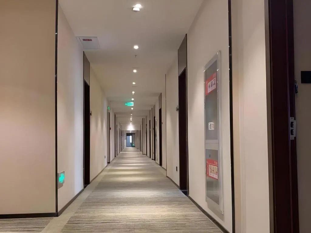 Green Tree Inn Express Chizhou Gymnasium