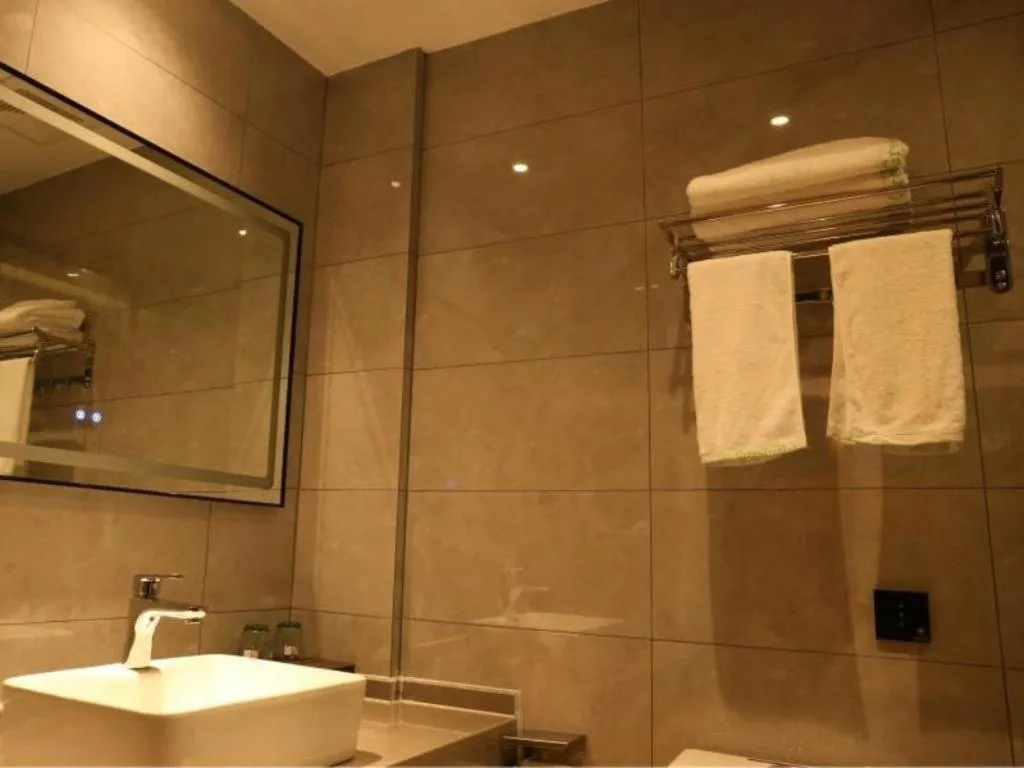 Green Tree Inn Express Chizhou Gymnasium