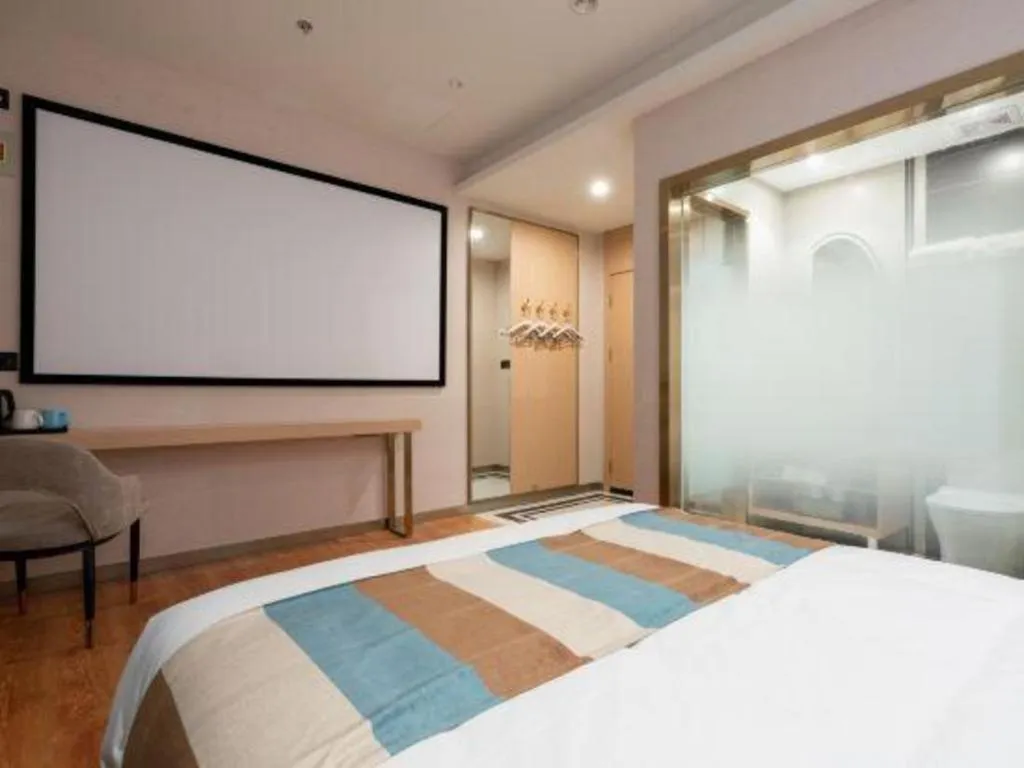 Bed in VX Hotel Beijing Daxing Wufutang Metro Station Zhongke Dianshanggu