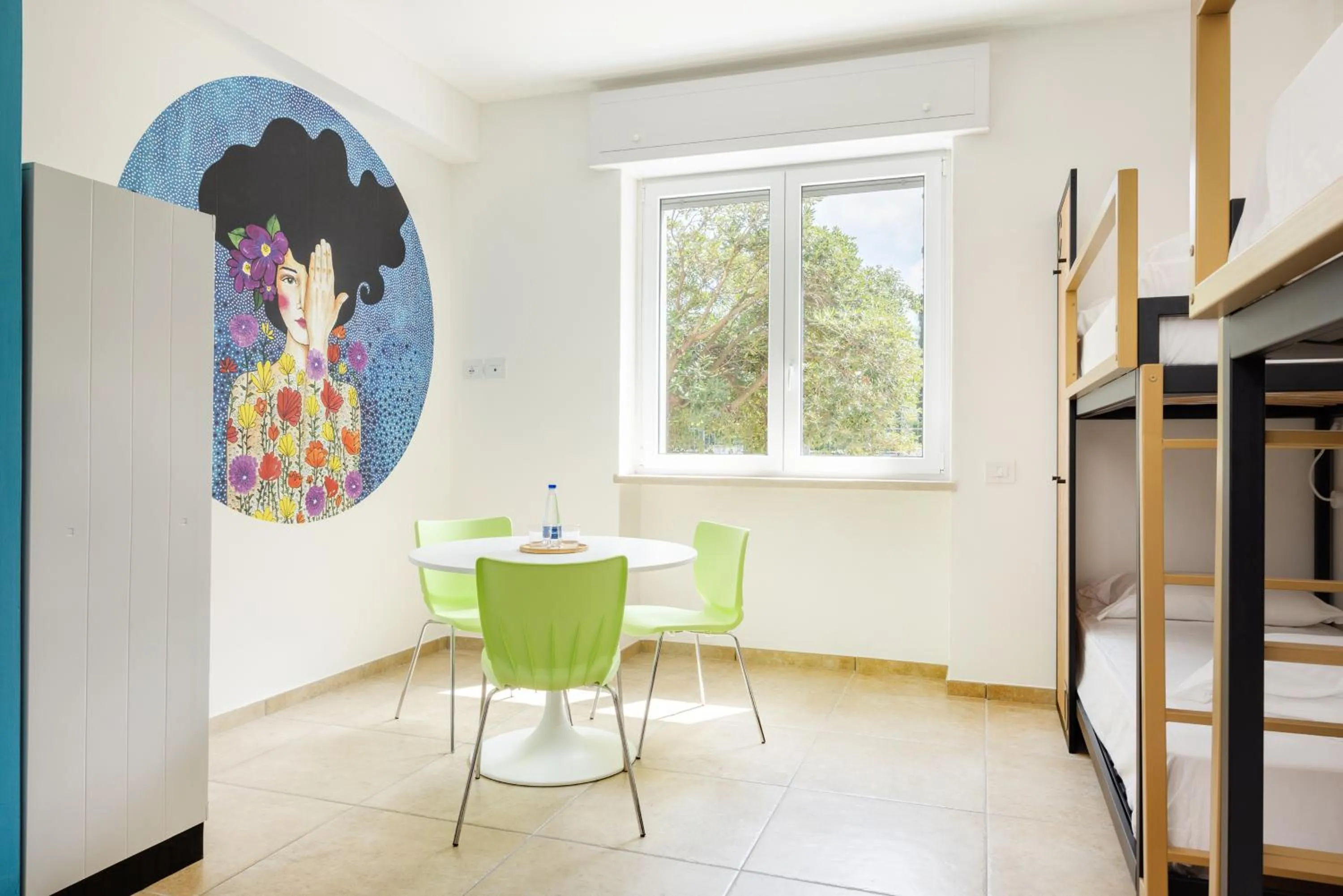 bunk bed in Ostello della Gioventù Brindisi