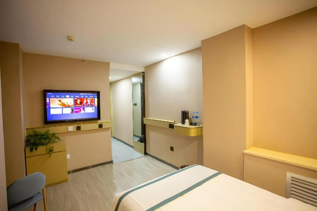 Bed in City Comfort Inn Xining Limeng Commercial Pedestrian Street