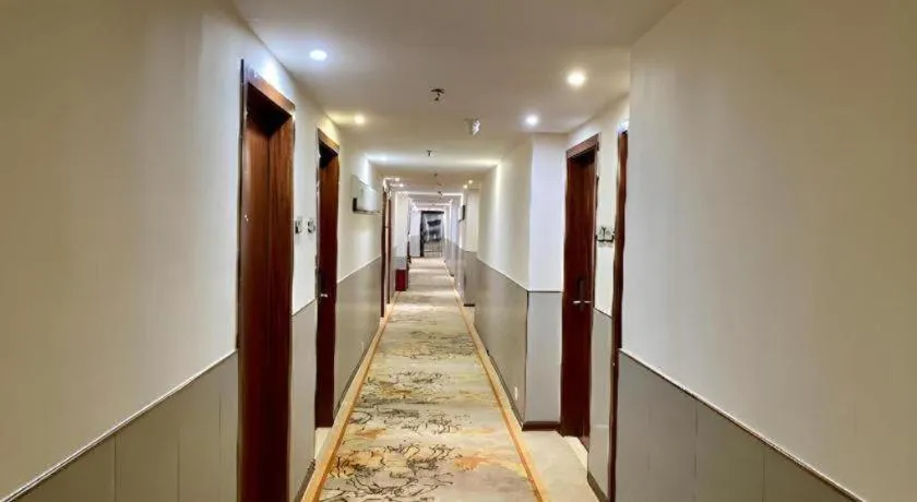 JTOUR Inn Maoming High-Speed Railway Station