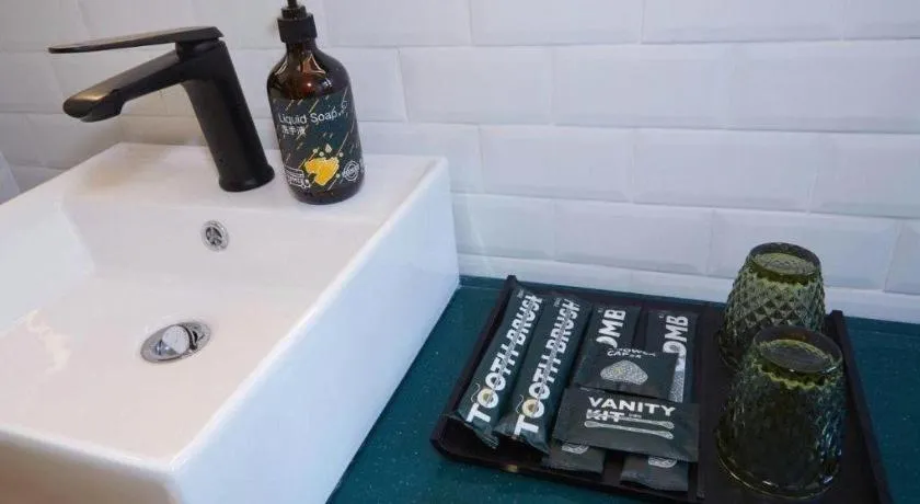 Premier City Comfort Hotel Wuhan Hankou Railway Station Changgang Road Metro Station