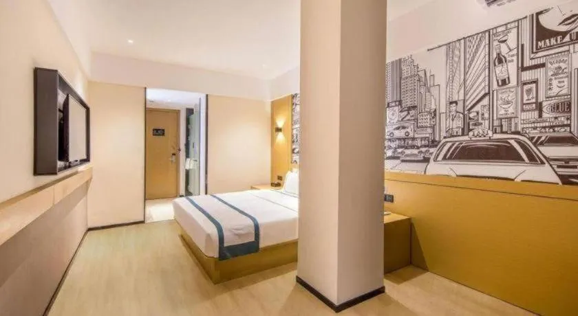 Bed in City Comfort Inn Liuzhou Liudong New District Hualing Youlinghui