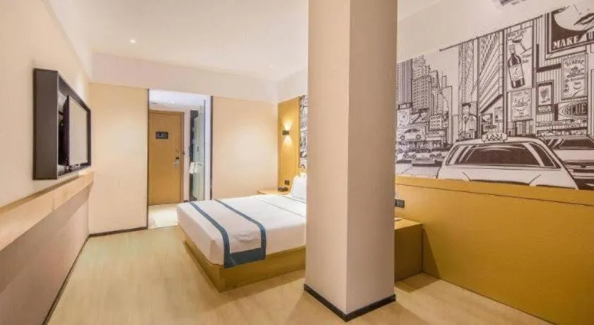 Bed in City Comfort Inn Liuzhou Liudong New District Hualing Youlinghui