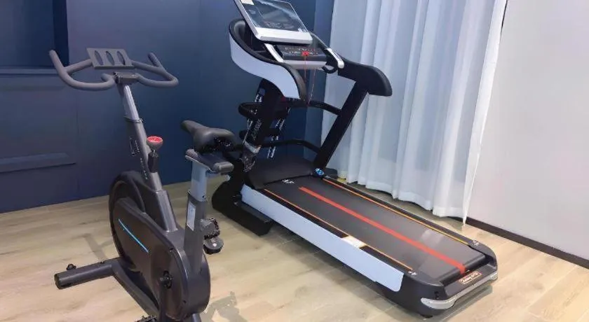 City Comfort Premier Hotel Liuzhou Wuxing Pedestrian Street Jinggu Building