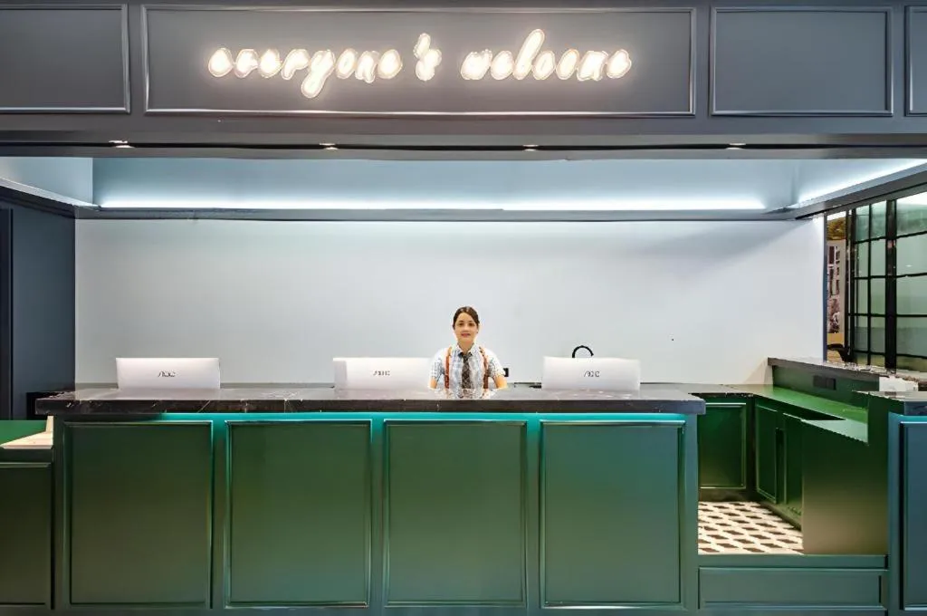 City Comfort Premier Hotel Liuzhou Wuxing Pedestrian Street Jinggu Building