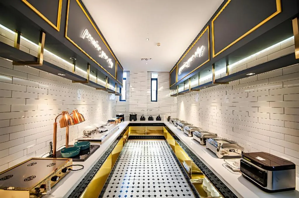 City Comfort Premier Hotel Liuzhou Wuxing Pedestrian Street Jinggu Building