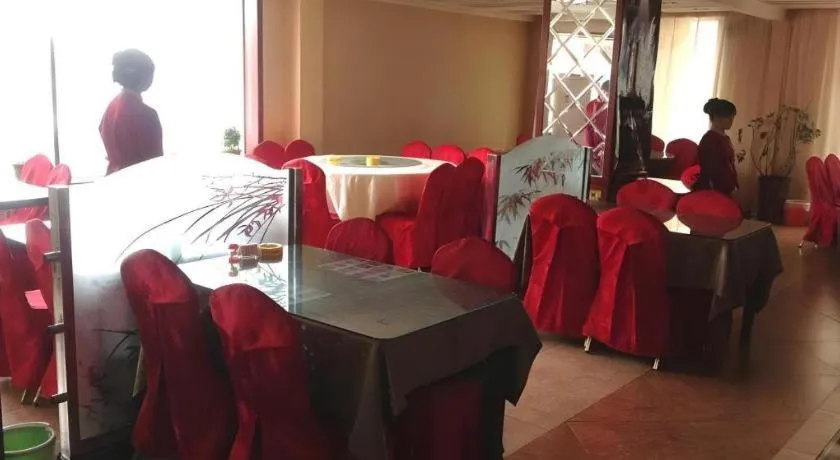 Green Tree Inn Urumqi San'gong Metro Station Exit