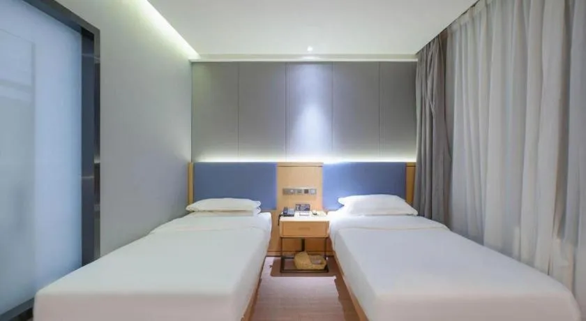 Bed in Green Tree Inn Urumqi San'gong Metro Station Exit