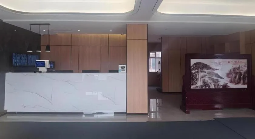 Green Tree Inn Urumqi San'gong Metro Station Exit