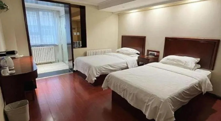 Bed in Green Tree Inn Urumqi San'gong Metro Station Exit
