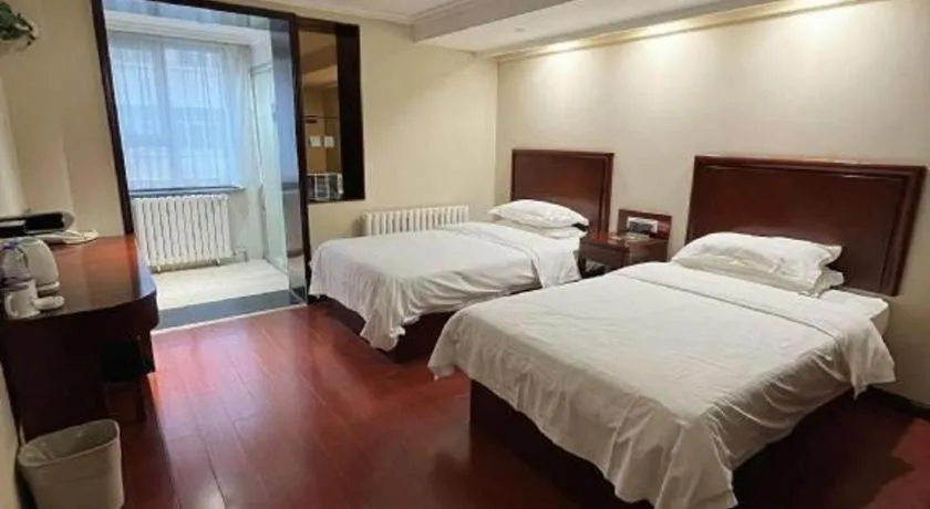 Bed in Green Tree Inn Urumqi San'gong Metro Station Exit