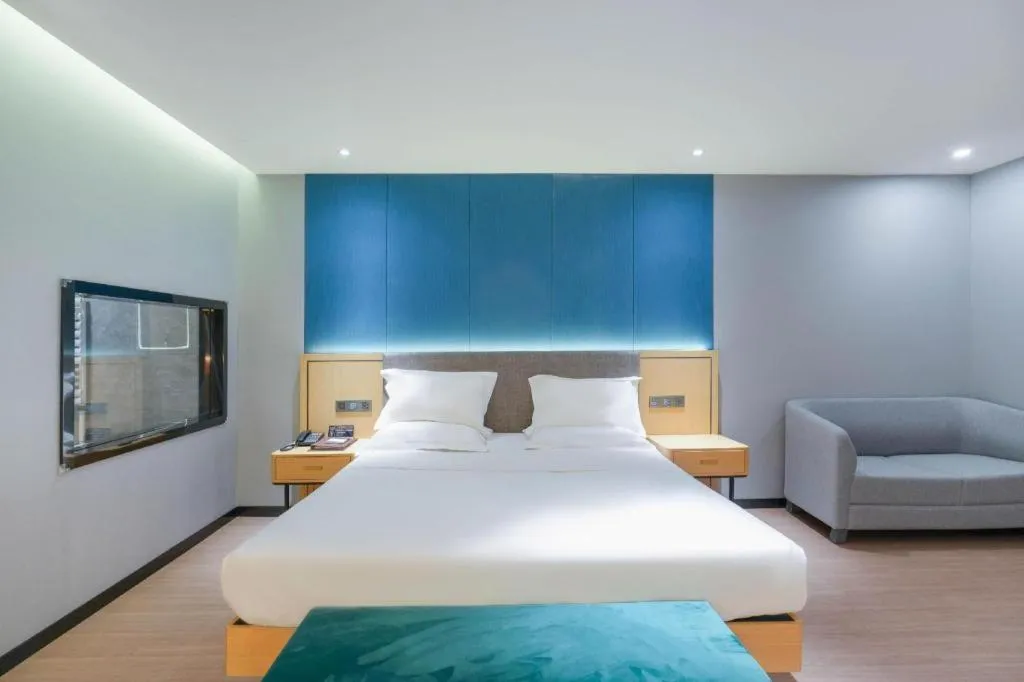 Bed in Green Tree Inn Urumqi San'gong Metro Station Exit