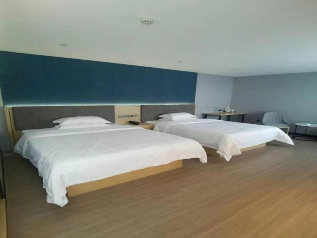 Bed in Green Tree Inn Urumqi San'gong Metro Station Exit