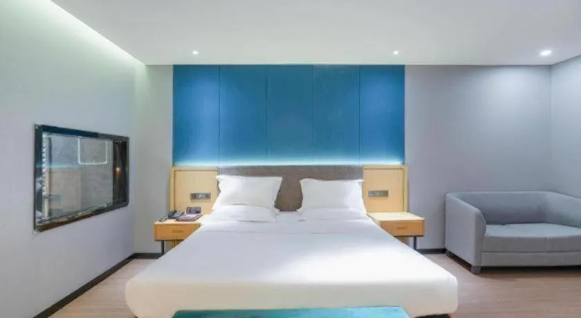 Bed in Green Tree Inn Urumqi San'gong Metro Station Exit