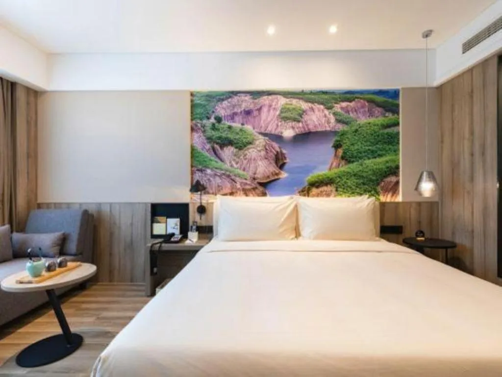 Bed in Atour Hotel Changsha Wuyi Square Wanbao Avenue