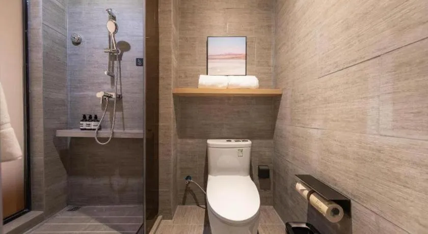 Atour Hotel Huainan Railway Station Commercial and Cultural Square