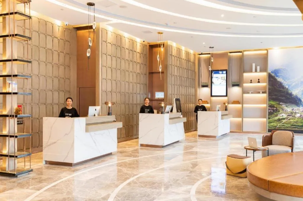 Atour Hotel Huainan Railway Station Commercial and Cultural Square